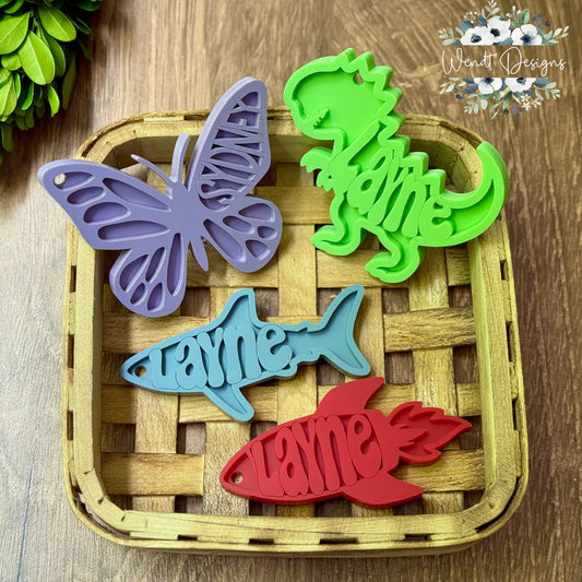 Monotone Backpack Tags